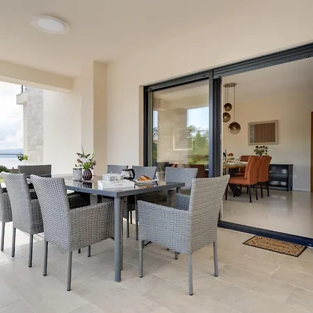 Mihojka Villa Malinska