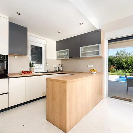 Villa Mihojka Malinska