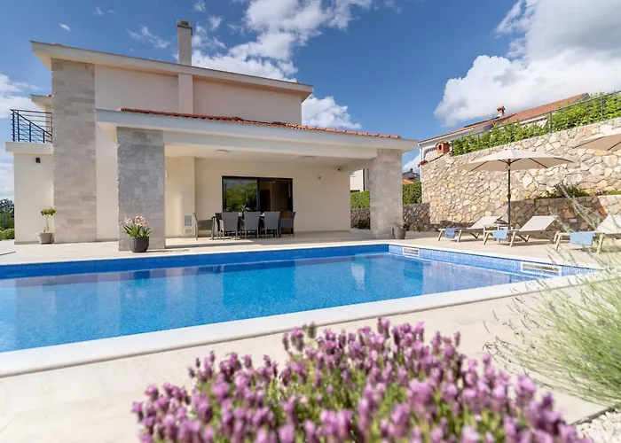 Willa Mihojka Malinska